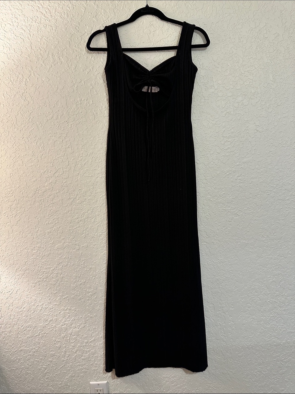 Women's Black Sleeveless Tie-Front Maxi Dress